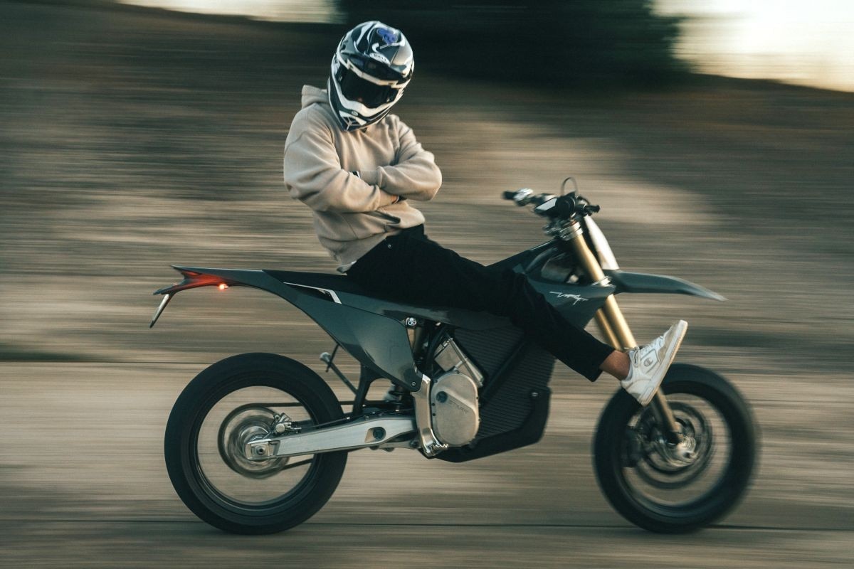 Stark Future presenta la VARG SM: supermoto, superpotente